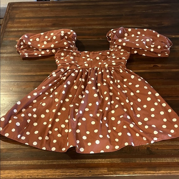 Abercrombie & Fitch Dresses & Skirts - Abercrombie and Fitch Brown Polka Dot Puff Sleeve Dress